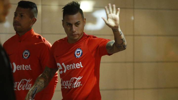 El delantero sólo jugó el primer partido de la Roja con el colombiano al mando ante Suecia. De ahí fue castigado y por ello no ha estado presente en las nóminas.