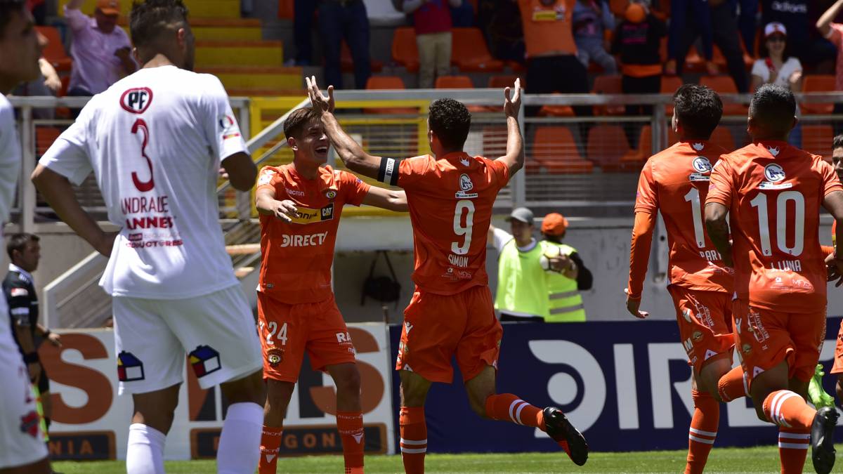 Cobreloa venció a Ñublense y le mete presión a Coquimbo