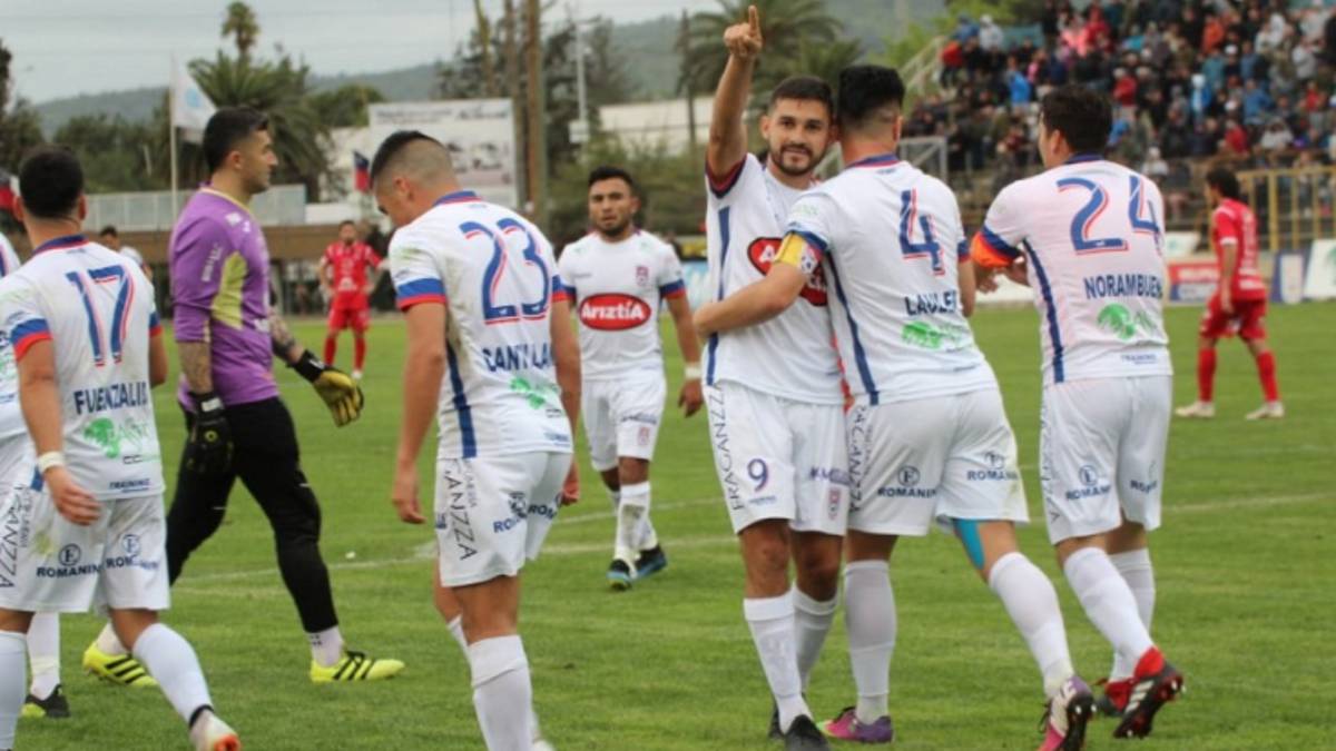 Melipilla vence a Magallanes y asegura su permanencia