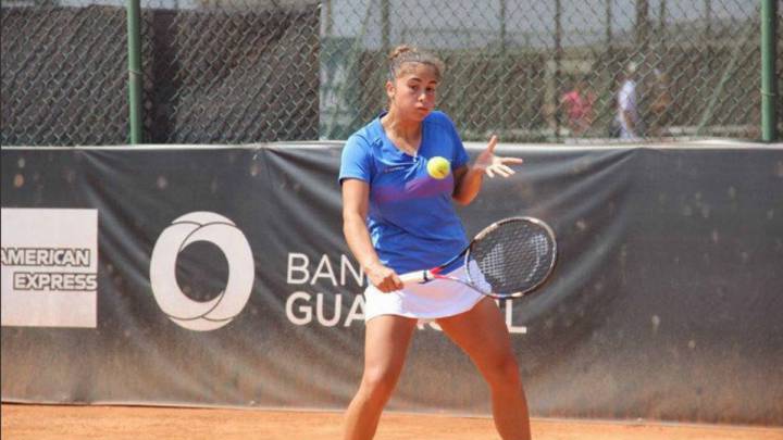 Gatica avanza a semis por el retiro de la primera favorita