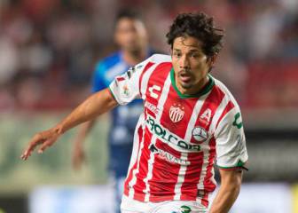 Mati Fernández se lesiona a los 20 minutos en duelo de Necaxa
