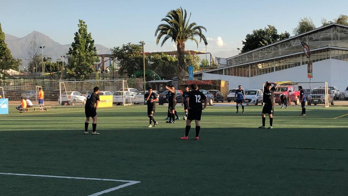 Así es el masivo Campeonato 7x7 Caja Los Andes en Santiago