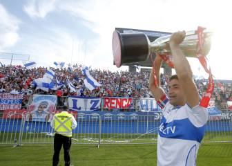 Católica celebra la estrella 13 en San Carlos con sus hinchas