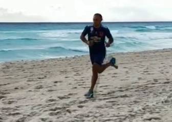 ¡Con la camiseta de la U!: así entrena 'Chelo' Díaz en Cancún