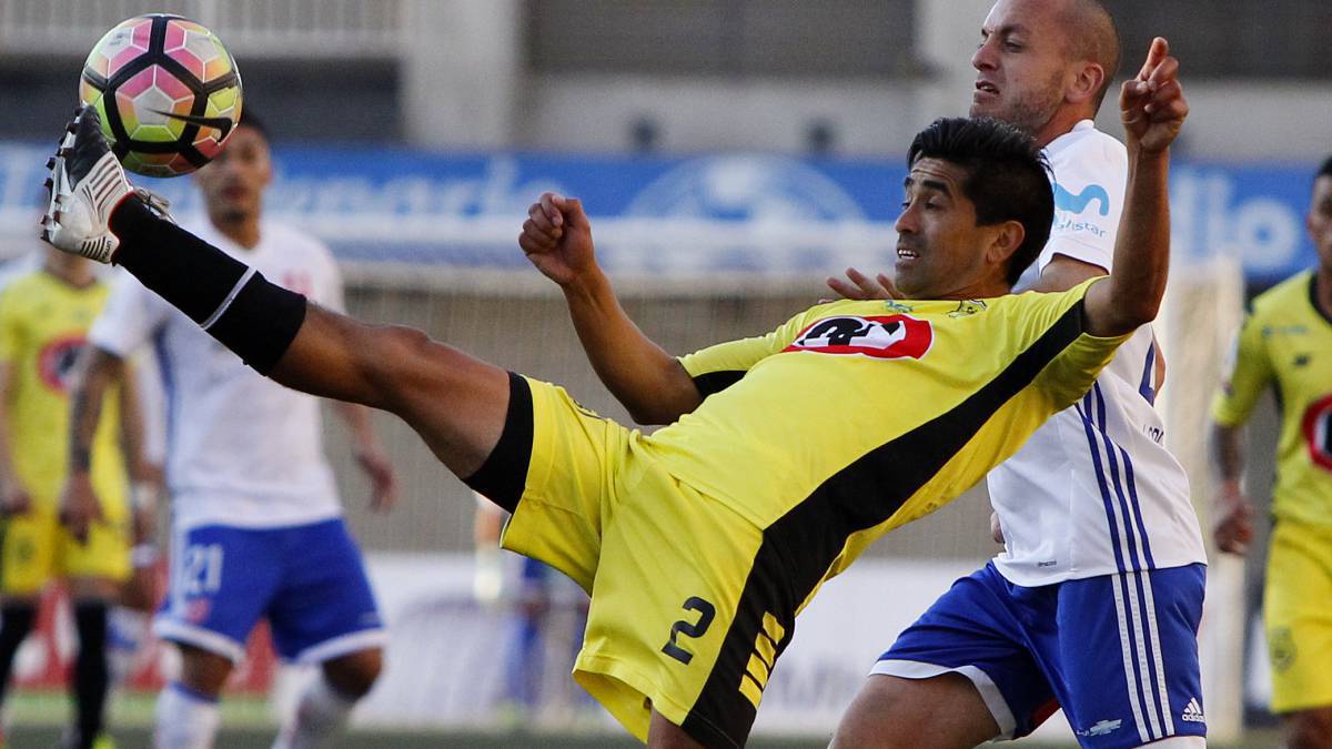 El ex San Luis de Quillota dejó a los canarios para arribar a los Dragones Celestes para ser dirigido por Pablo Sánchez que ya suma cinco refuerzos.