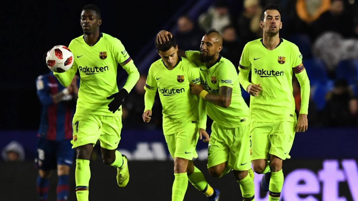 El cuadro del chileno tuvo un deslucido encuentro con varios titulares menos, entre ellos Messi y Suárez. Cabaco y Mayoral anotaron para Levante. Coutinho descontó.
