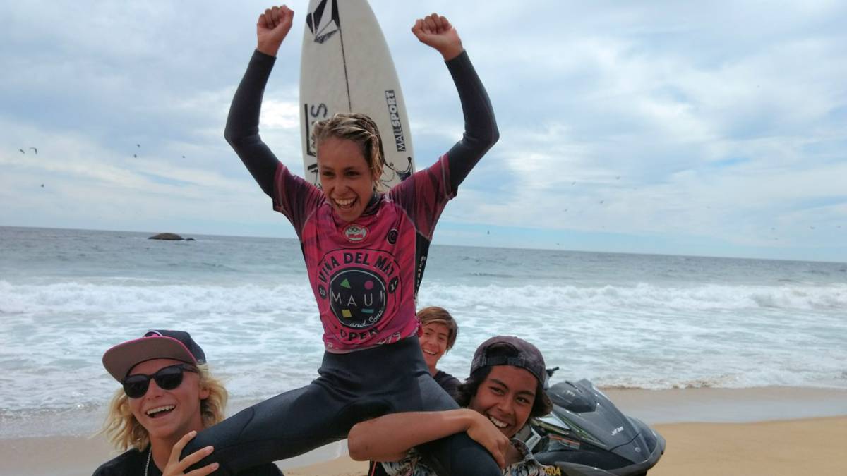 El surfista de 13 años que deslumbró con los adultos