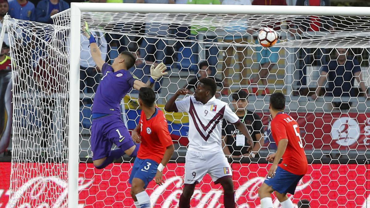 Chile pierde ante Venezuela y pone en peligro la clasificación