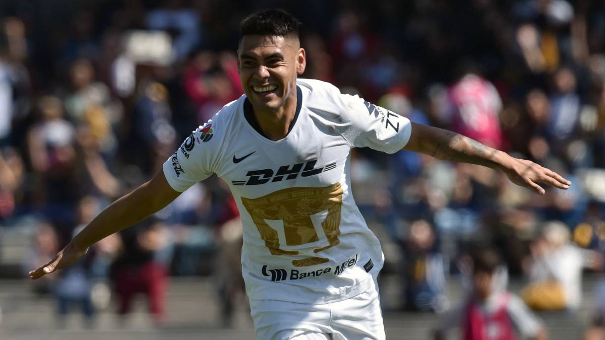 Felipe Mora anotó de cabeza en el empate entre Pumas y Atlas