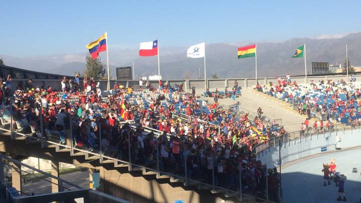Venezolanos apoyan a Guaidó tras triunfo en Rancagua