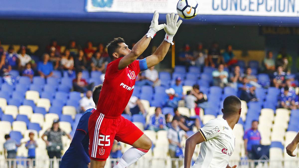 Johnny Herrera: "Nos gustaría ser locales en Concepción"