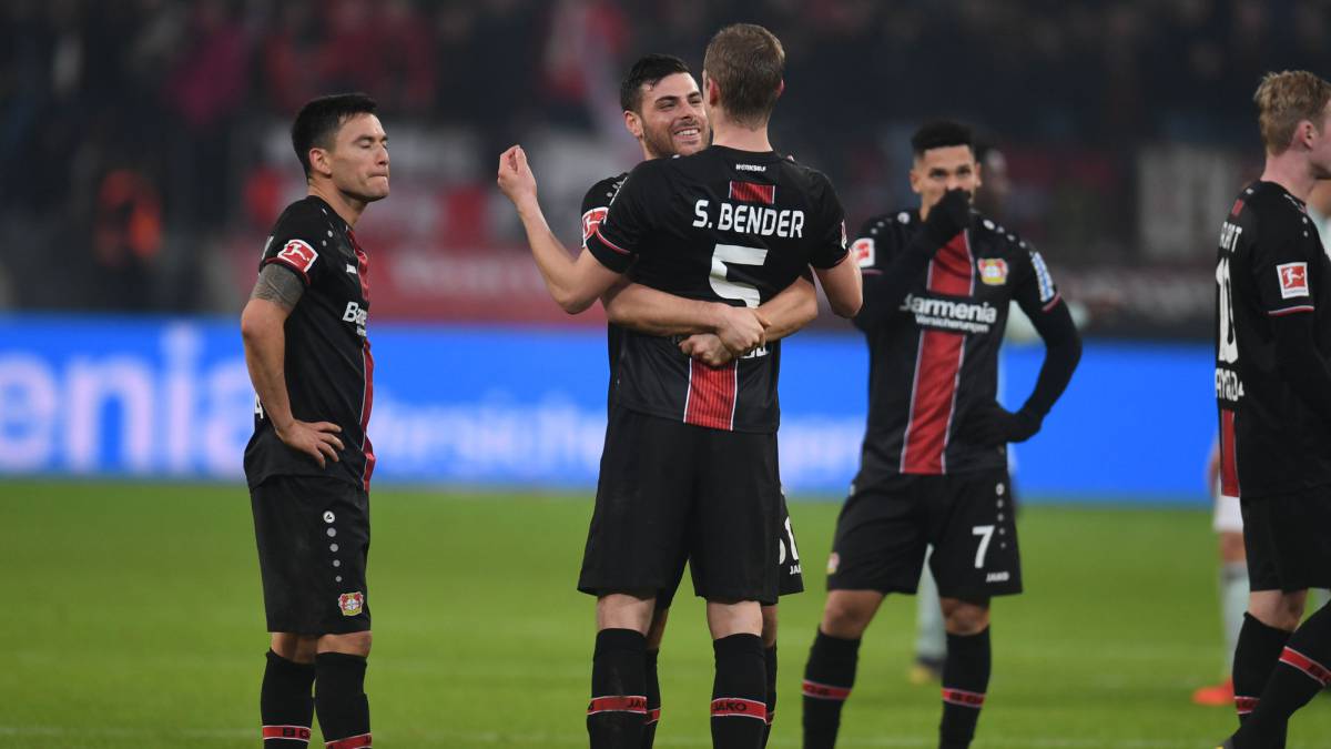 Aránguiz lideró al Leverkusen en gran triunfo ante Bayern