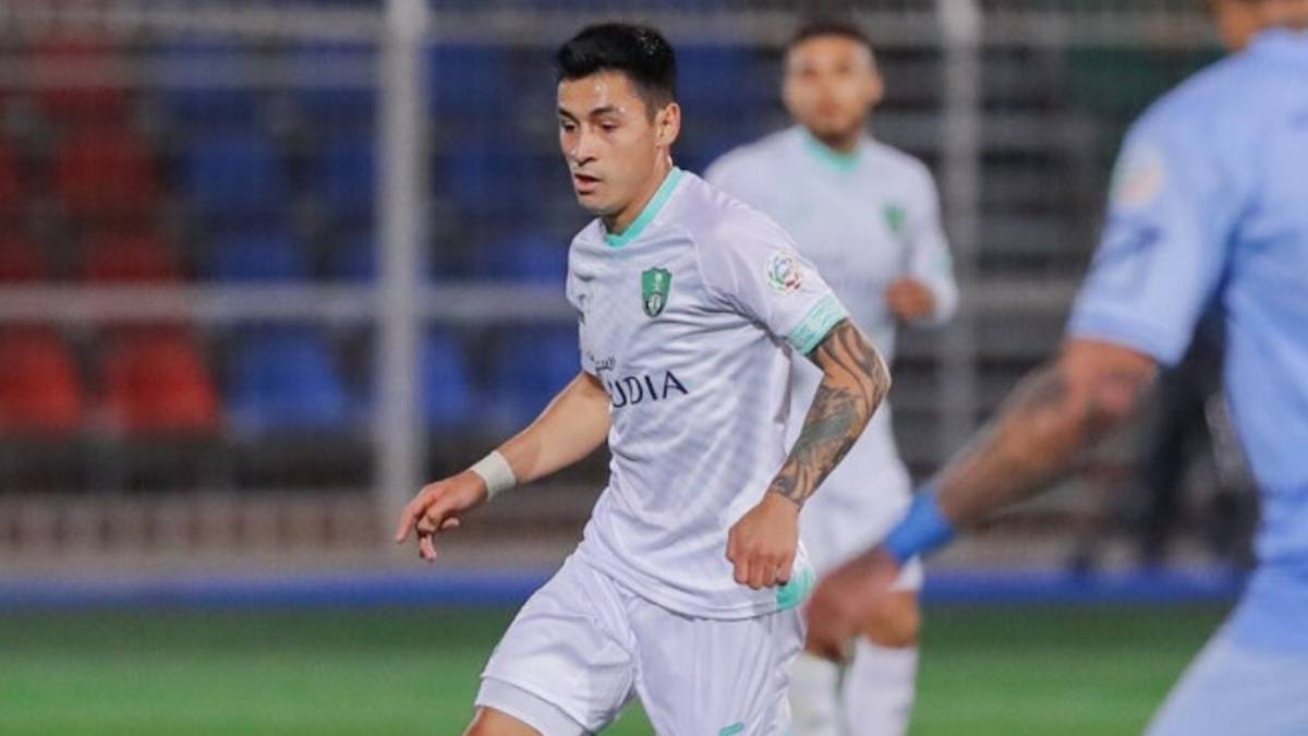 Baeza recuerda a Colo Colo en su estreno en Arabia Saudita