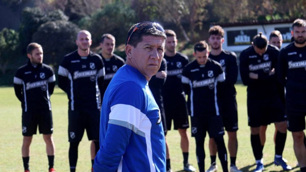 Jaime Vera comenzó su ciclo en el OFI de Grecia con un empate