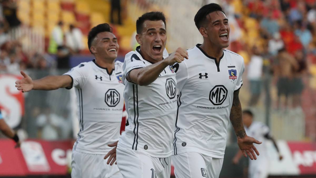 Dos goles de Andrés Vilches y uno de Mouche le dieron el primer triunfo oficial al equipo de Mario Salas. Un partido intenso, como le gusta al "Comandante".