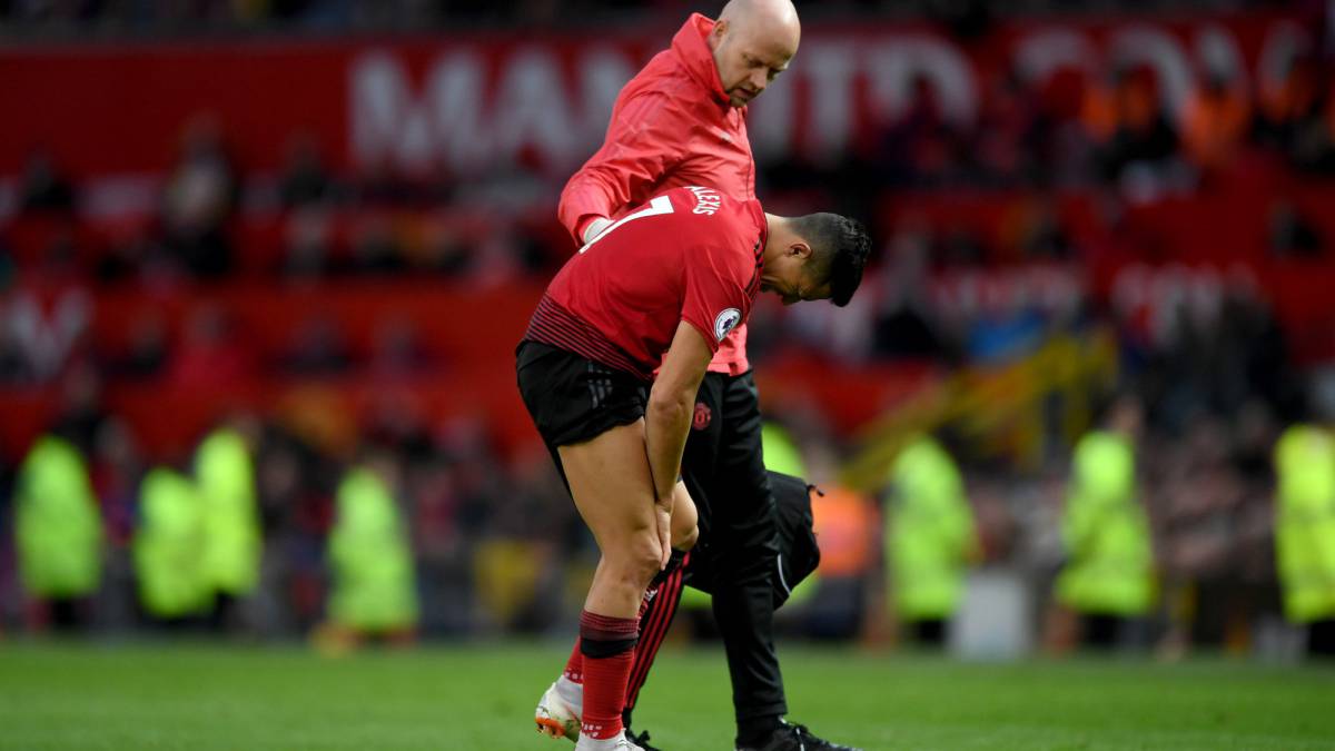 Alexis Sánchez preocupa al United con nueva lesión