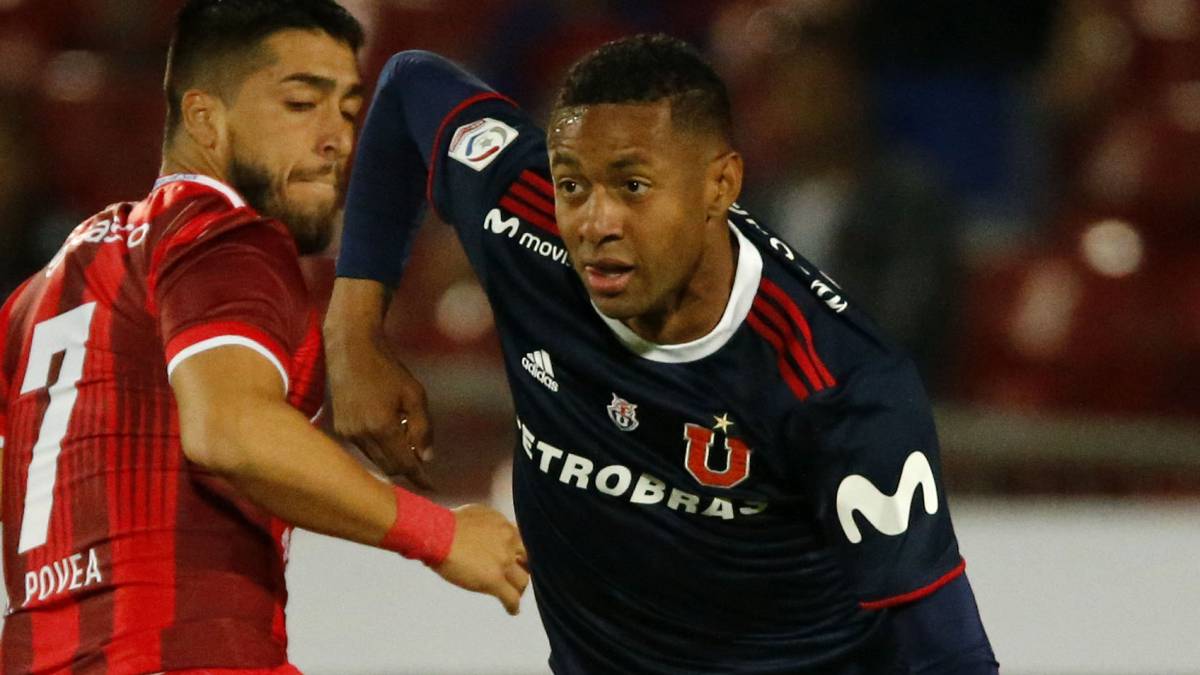 El entrenador de los centroamericanos, Julio Dely Valdés, incluyó al delantero de Universidad de Chile entre los 18 que estarán presentes en el duelo del 23 de marzo.
