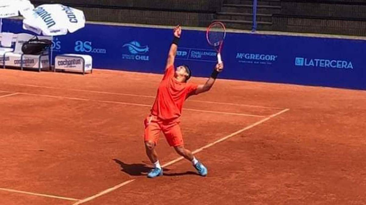 El tenista nacional venció al español Carlos Boluda y avanzó a la segunda ronda del Cachantún Open, en su primer partido tras una larga inactividad.