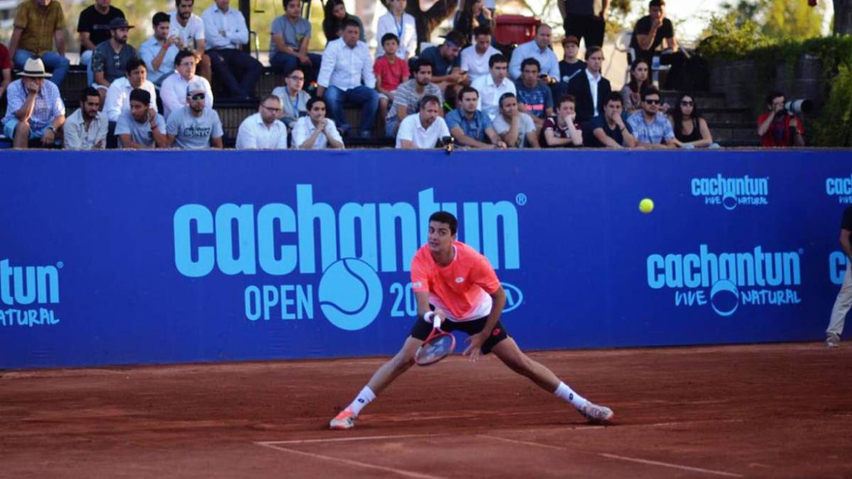 La cuarta raqueta nacional fue el único que triunfó durante el lunes en el Cachantún Open. En tanto, Barrios, Tabilo y Núñez quedaron eliminados.