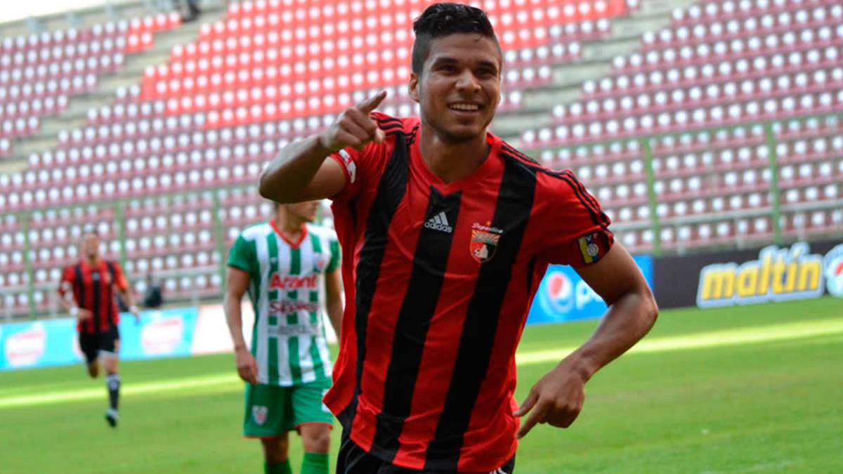 El delantero Jesús Hernández del Deportivo Lara es el último refuerzo de los itálicos, quienes umaron un llanero más para el campeonato chileno.