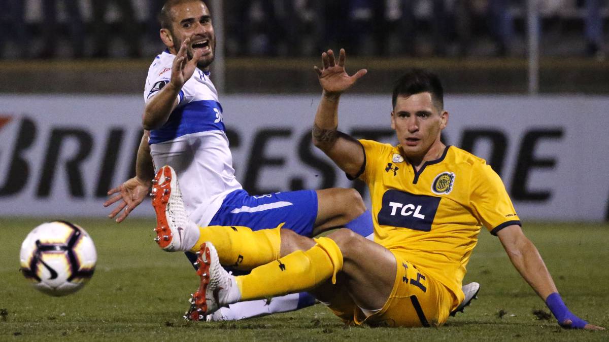 El lateral chileno volvió al lugar en el que se formó, pero tuvo una tarde muy amarga. No fue titular y debió jugar casi todo el partido como central ante la lesión de un compañero.