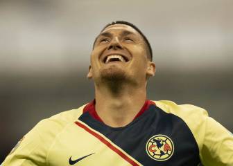Nicolás Castillo brilla y anota en el clásico frente a Chivas