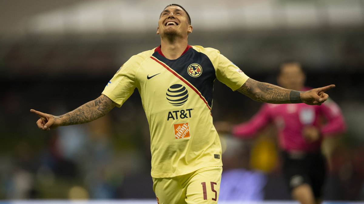 El delantero se encargó de abrir el marcador al minuto 3' en el clásico mexicano y lograron el triunfo tras un claro 2-0. Castillo fue titular y jugó hasta los 82'.