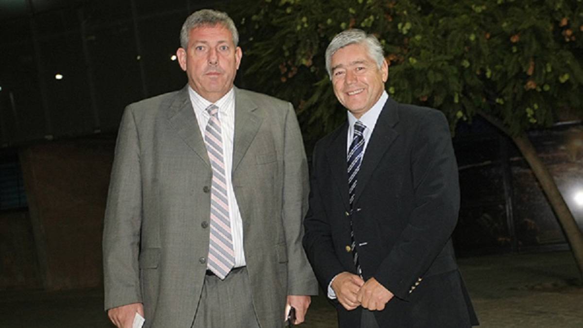 José Luis Navarrete salió al paso de las especulaciones respecto al futuro dirigencial de Universidad de Chile. Además, dio indicios del futuro de Carlos Heller.