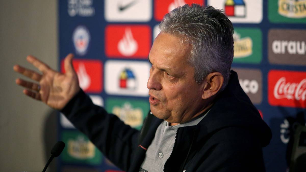 El colombiano analizó el momento de la Roja en la previa del duelo con México. Eso sí, evitó referirse a las ausencias de Marcelo Díaz y Eduardo Vargas.
