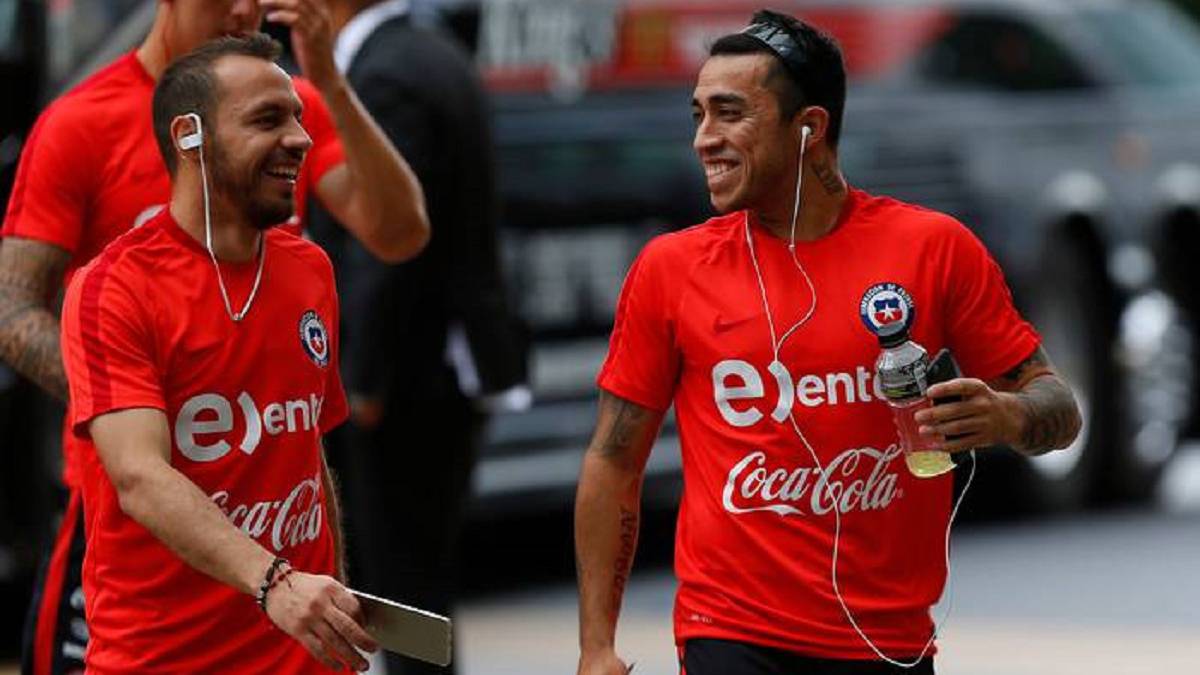 El delantero de Católica subió una foto a sus redes sociales agradeciendo el título. Tras esto, Marcelo Díaz lo postuló para ir a la Copa América de Brasil en junio.
