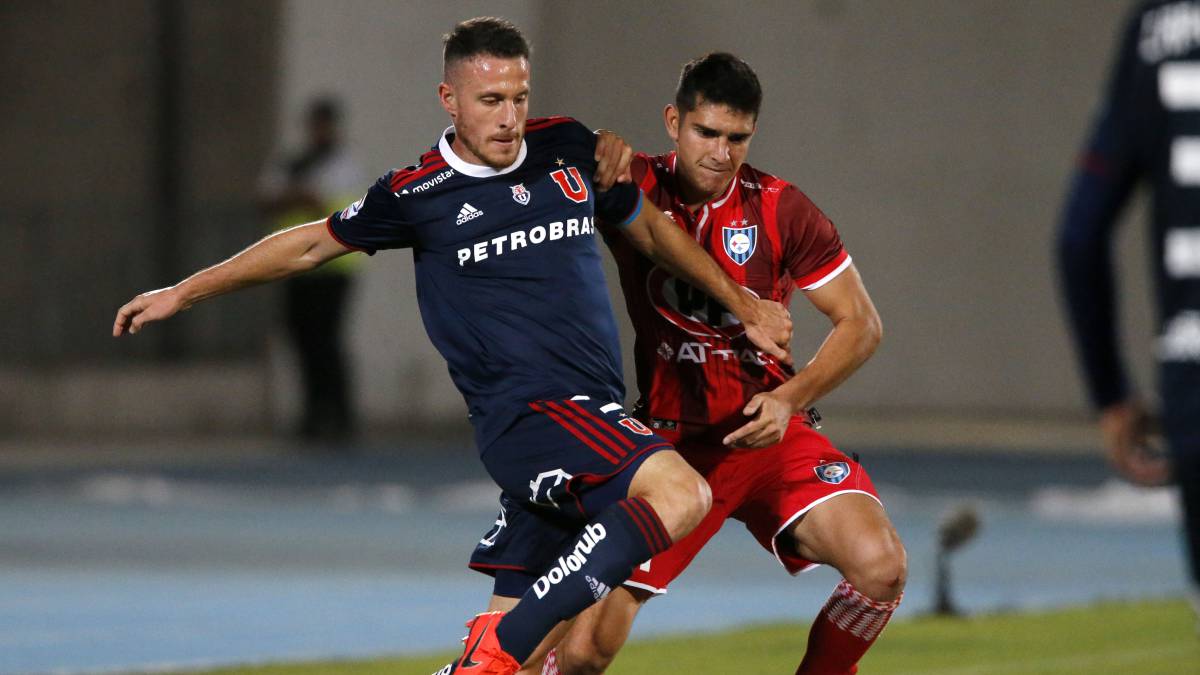 El delantero azul analizó el complejo momento deportivo de Universidad de Chile, que tras cinco partidos los tiene en posiciones de descenso a Primera B.