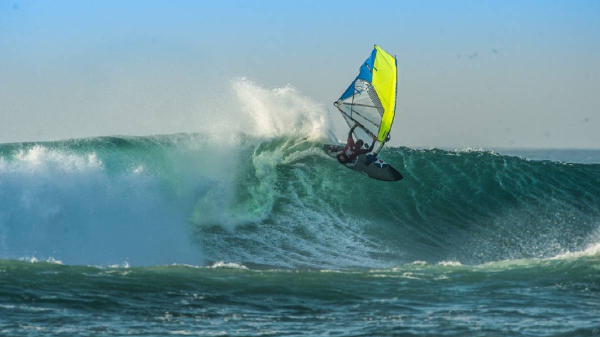 Antoine Martin se coronó en la categoría profesional del evento que se desarrolló en la Sexta Región. María Andrés, de España, ganó en damas.