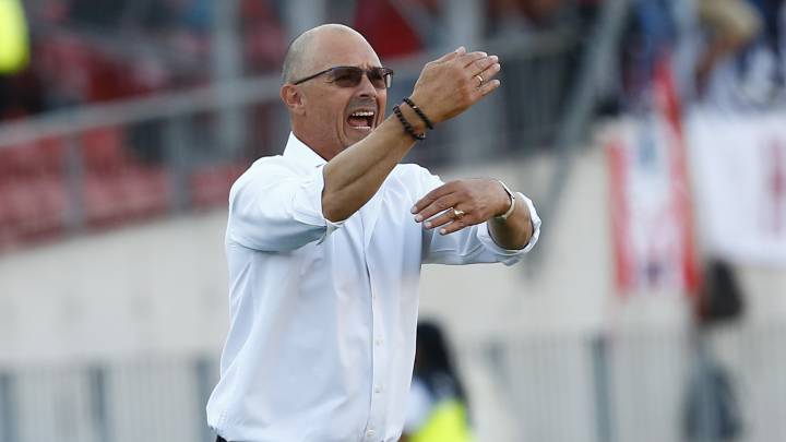 Pese a no haber ganado ninguno de sus cuatro partidos, el técnico se mantiene firme con la idea de que están mejorando y generando ocasiones de gol.