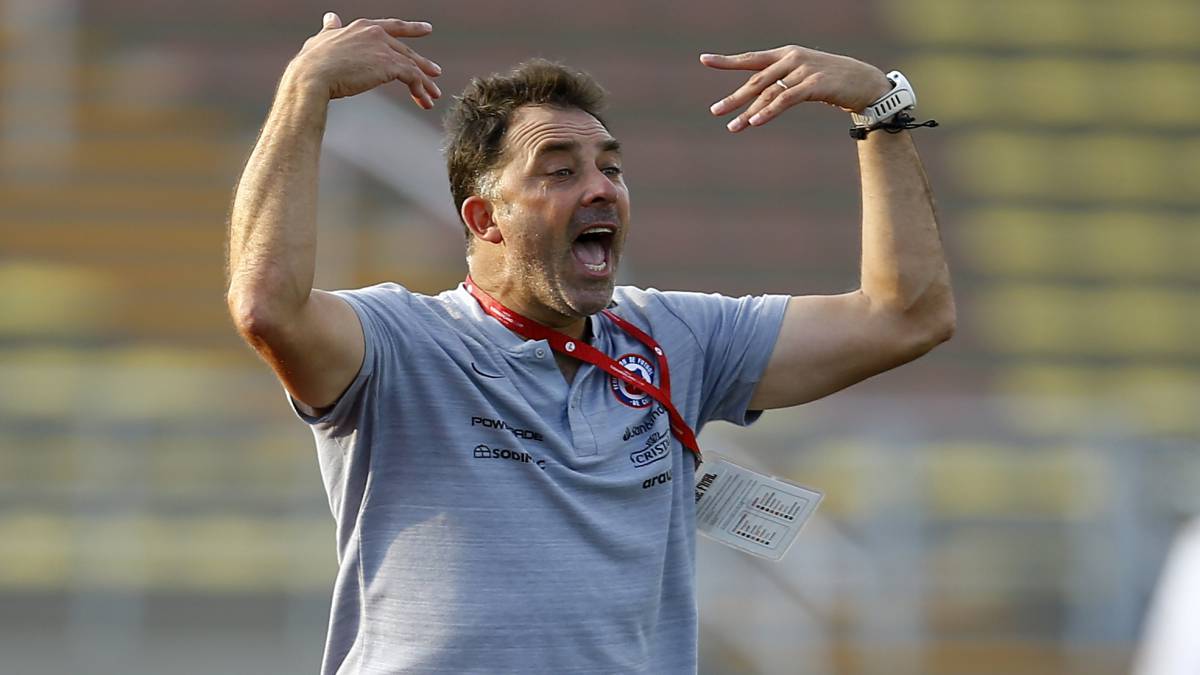 El entrenador de Chile Sub 17 analizó con autocrítica la derrota ante Argentina, en el marco del hexagonal final del Sudamericano de la categoría que se lleva a cabo en Perú.