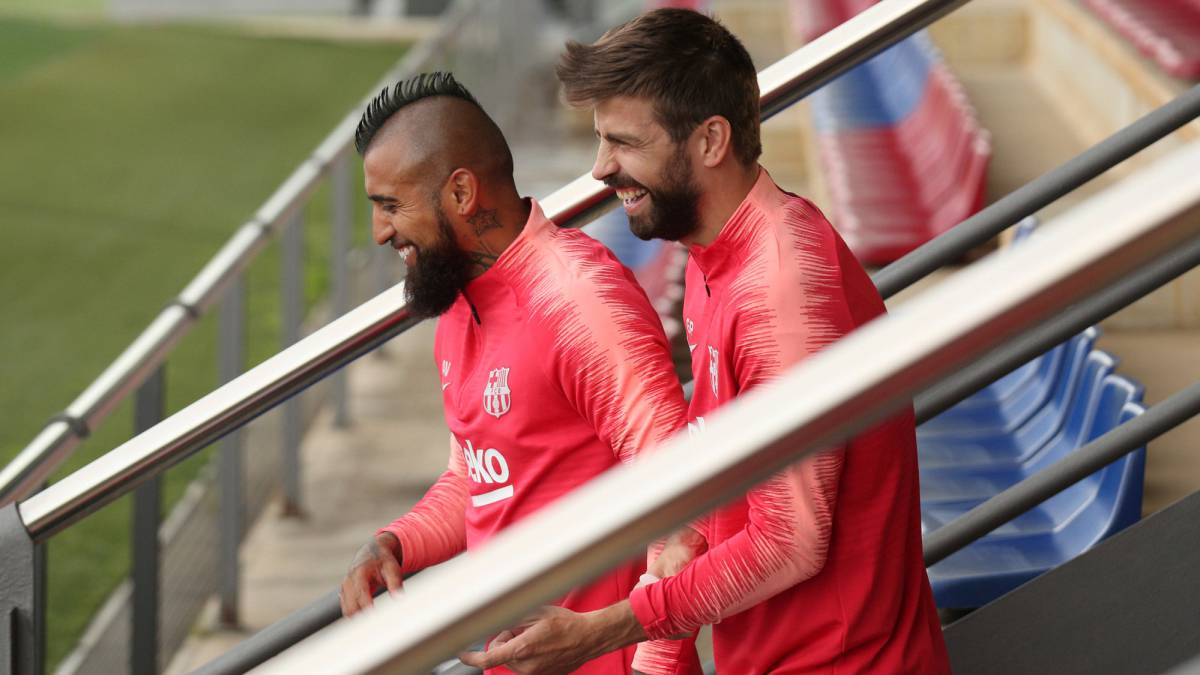 Fecha, hora, dónde ver en directo por televisión y cómo seguir en vivo online el Barcelona - Manchester United, partido de vuelta de los cuartos de final de la Champions League