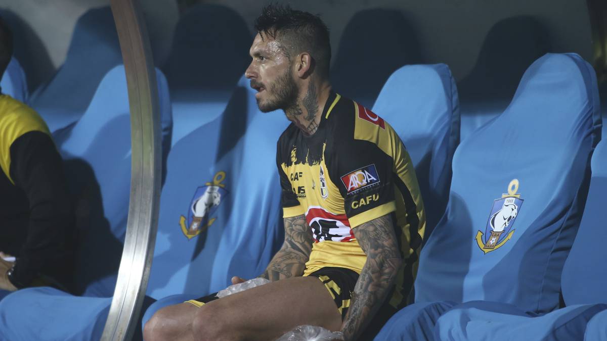 Pinilla fue titular por primera vez en Coquimbo, pero fue reemplazado antes de ir al descanso por una molestia física.