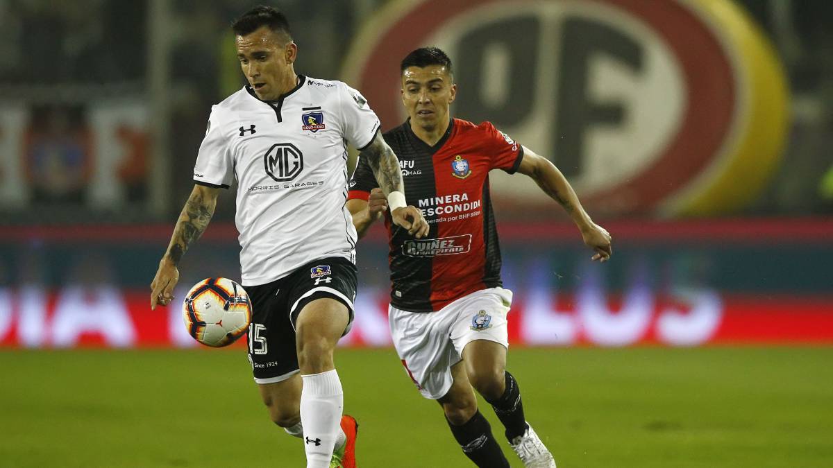 Fierro recibe emotiva ovación en su vuelta al Monumental