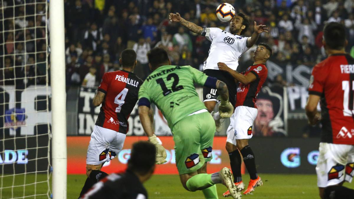 Jorge Valdivia anotó un gol de cabeza después de cinco años