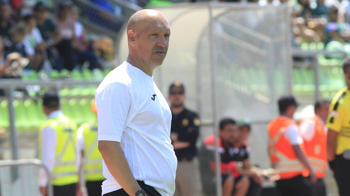 El crítico momento de Cristián Arán como técnico de Rangers