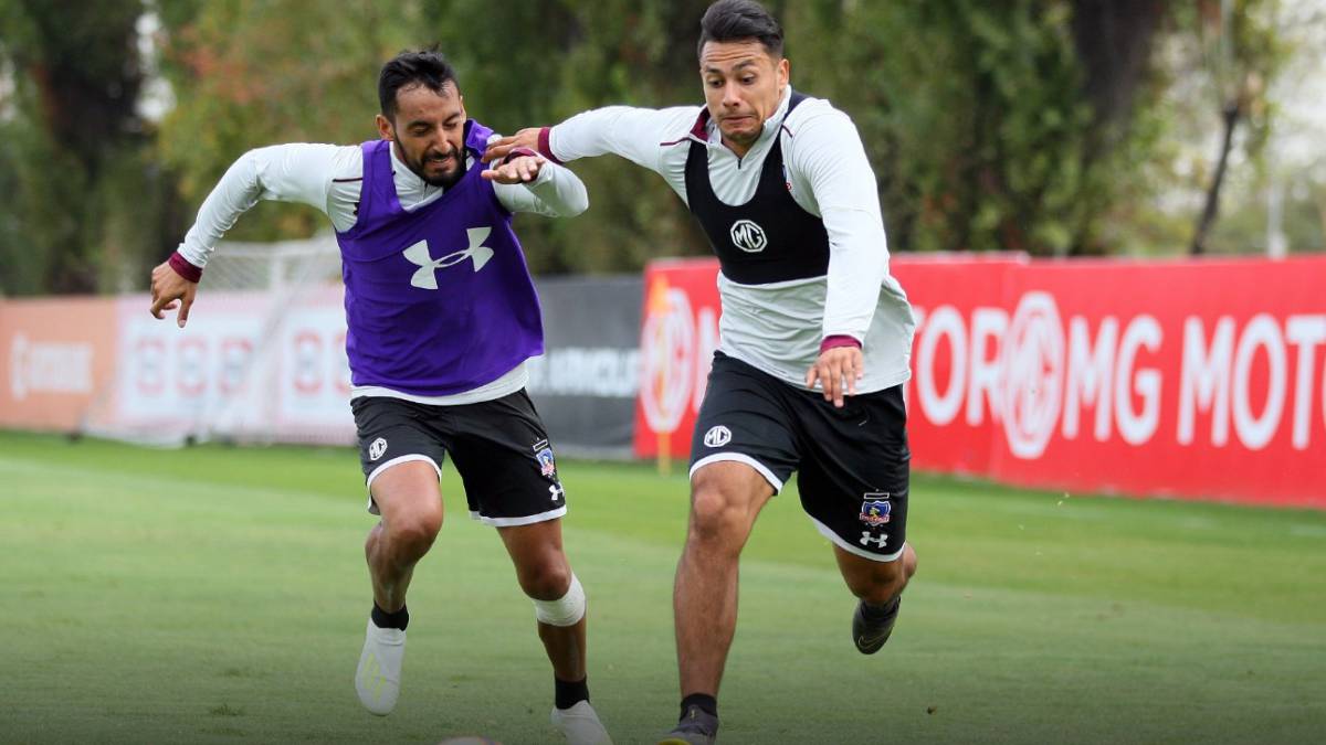 Ronald de la Fuente y Gabriel Suazo le dan una alegría a Mario Salas en Colo Colo.
