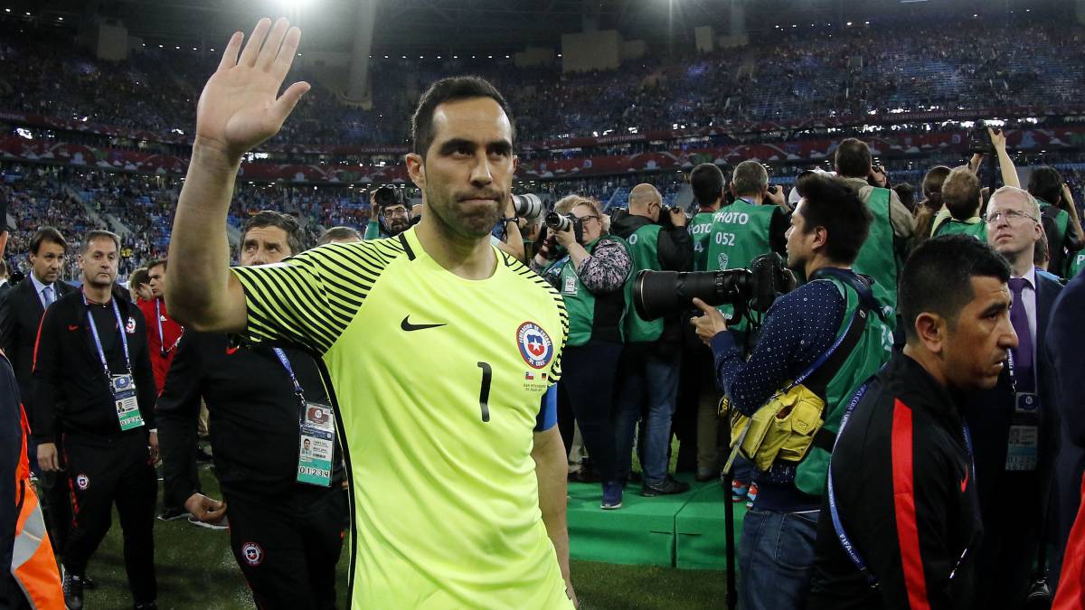 El técnico de la selección chilena de fútbol analizó su gira por europa, instancia en la que pudo conversar con los referentes de la Roja con miras a la Copa América.