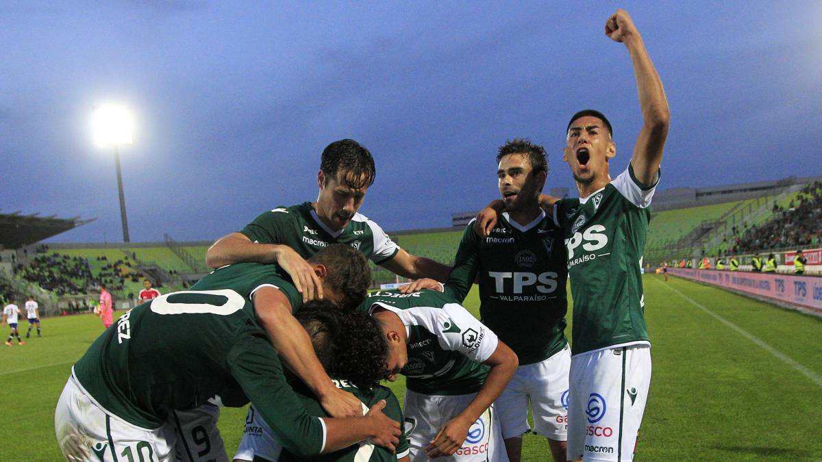 Se jugaron cinco encuentros este sábado y Wanderers fue el más beneficiado. San Felipe volvió a perder y sigue penúltimo.