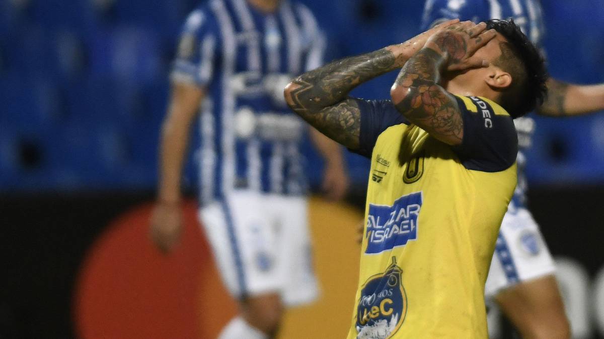 Un gol de Godoy Cruz y el triunfo de Sporting Cristal en Paraguay, dejó al cuadro de Francisco Bozán sin Libertadores ni Sudamericana, en el último lugar.