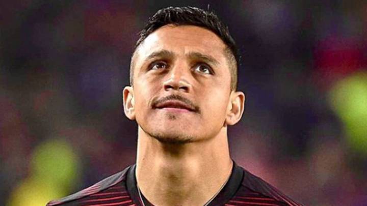 Alexis Sánchez reconoció que tuvo una temporada negativa y ofreció disculpas a los fans del Manchester United.