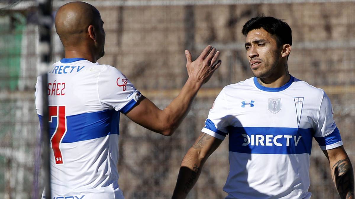 El puntero fue la figura del encuentro, anotó un gol y señaló que tiene ganas de quedarse en Católica. Además, elogió a sus compañeros.