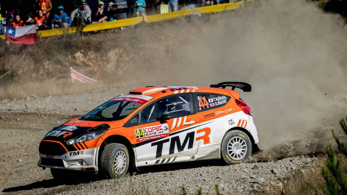 A bordo de su Ford Fiesta R5, el japonés se quedó con la victoria aprovechando el volcamiento de Alberto Heller. El chileno Jorge Martínez ganó el Power Stage.