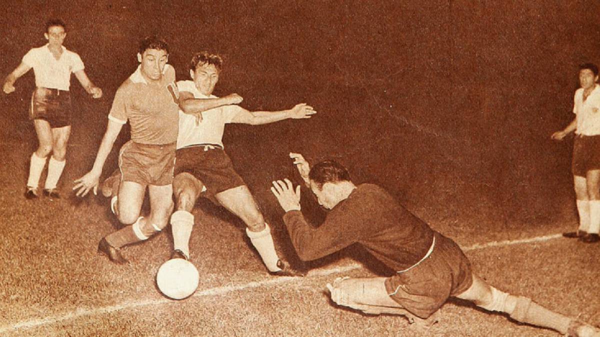 Colo Colo y la U en un partido de 1959