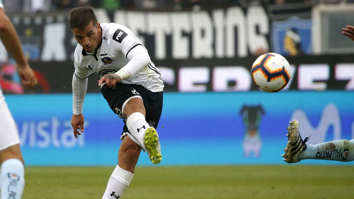 El delantero de Colo Colo es la gran sorpresa de la nómina inicial de 40 jugadores que oficializó la selección peruana. Aparece también Josepmir Ballón de U. de Concepción.