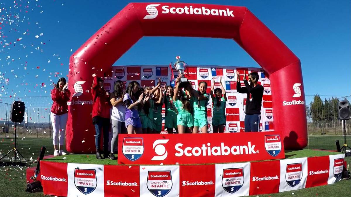 Las jugadoras institutanas completaron un partido contudente y vencieron por un sólido 4-0 al equipo del American Junior College, sacando pasajes a la gran final en Santiago.