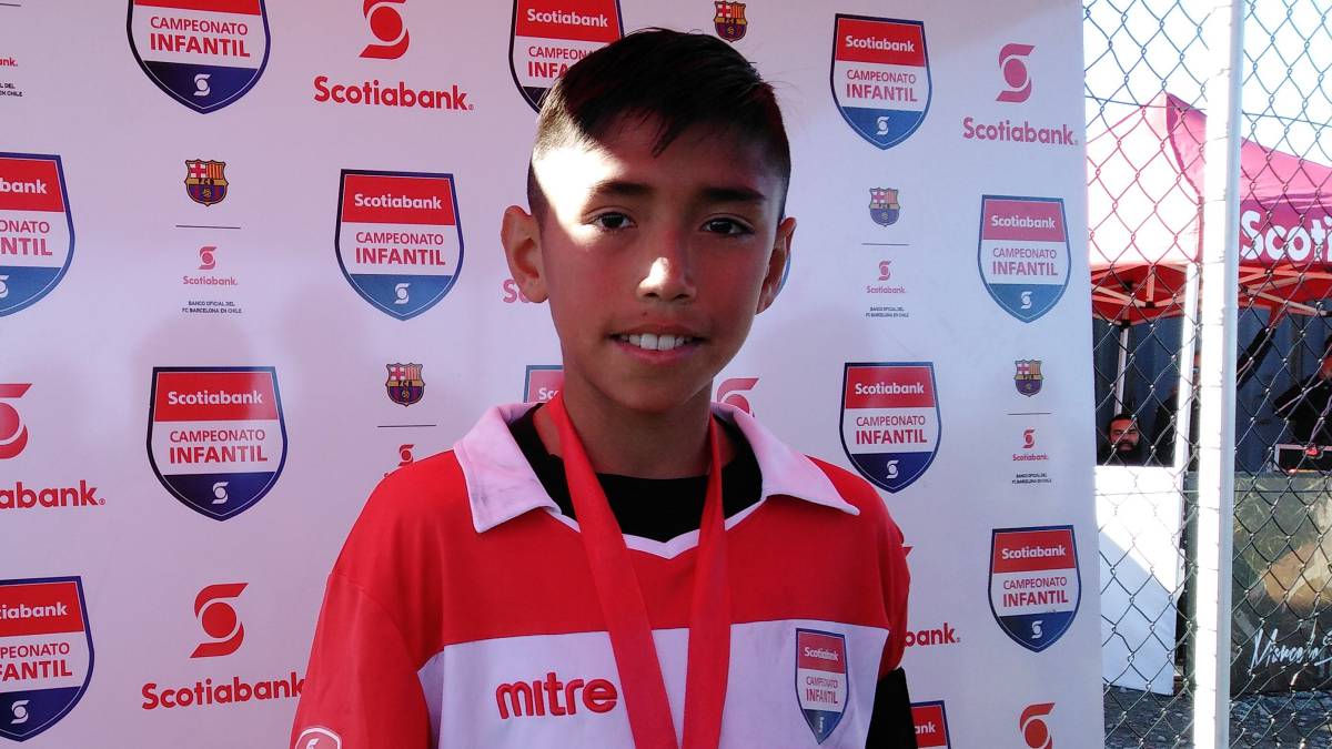 El jugador de República de Perú se llevó el título también de goleador del torneo en la Región del Biobío. Anotó tres tantos en la final ante Colegio Salesiano.